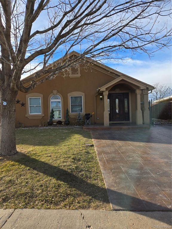 633 S Stuart Street, Denver, CO 80219