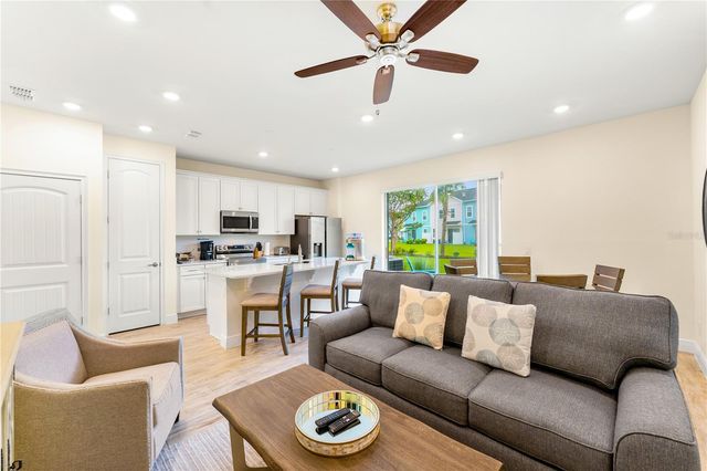 2967 CASTAWAY LANE, Kissimmee, FL 34747