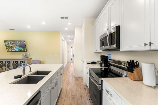 2967 CASTAWAY LANE, Kissimmee, FL 34747