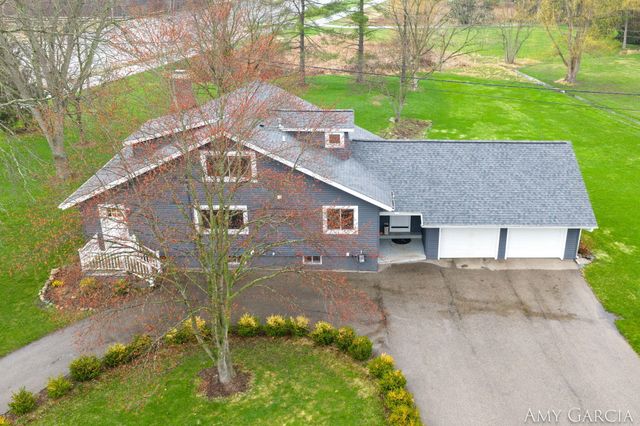 6387 Cascade Road SE, Grand Rapids, MI 49546