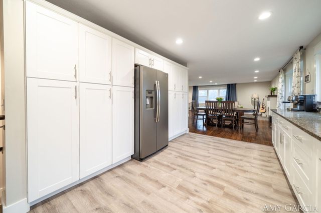 6387 Cascade Road SE, Grand Rapids, MI 49546