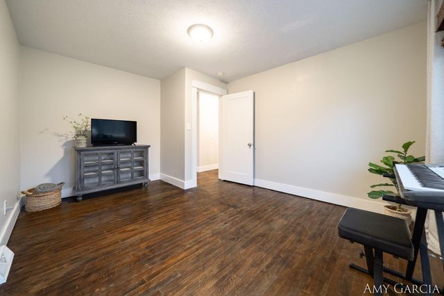 6387 Cascade Road SE, Grand Rapids, MI 49546