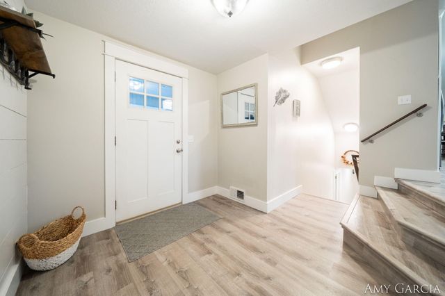 6387 Cascade Road SE, Grand Rapids, MI 49546