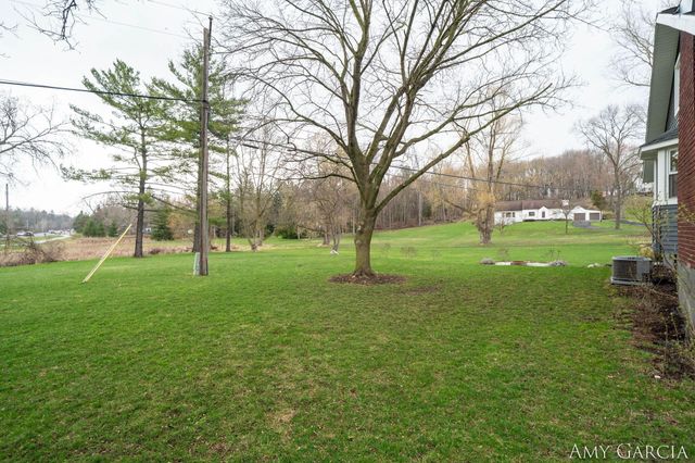 6387 Cascade Road SE, Grand Rapids, MI 49546
