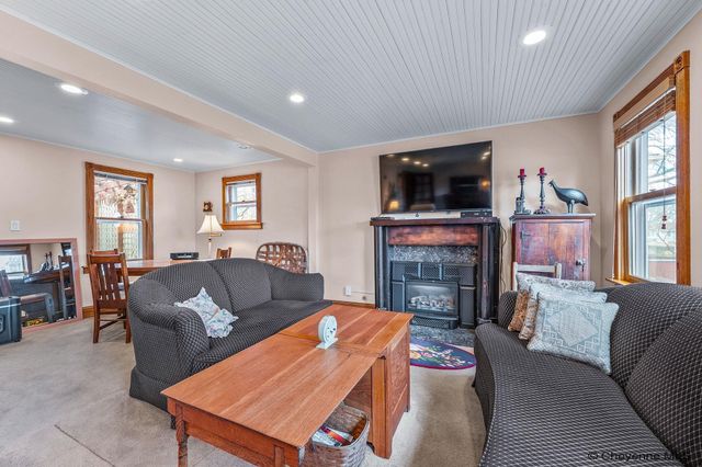 802 E 18TH ST, Cheyenne, WY 82001