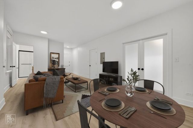 6977 N Bell Avenue 3, Chicago, IL 60659