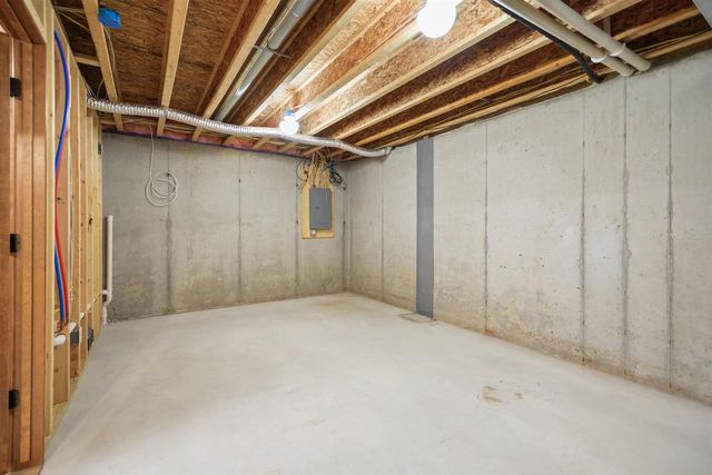 1274 CAMERON CIRCLE, Neenah, WI 54956