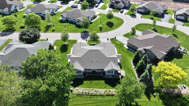 1274 CAMERON CIRCLE, Neenah, WI 54956