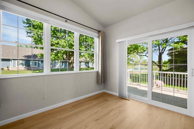 1274 CAMERON CIRCLE, Neenah, WI 54956