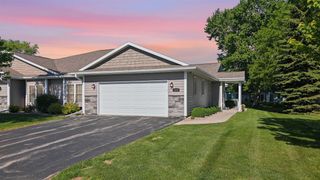 1274 CAMERON CIRCLE, Neenah, WI 54956