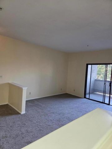 1256 Stanhope Lane 251, Hayward, CA 94545