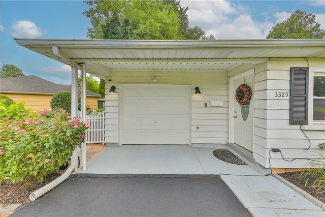 3325 Edinburgh Road, South Whitehall Twp, PA 18104