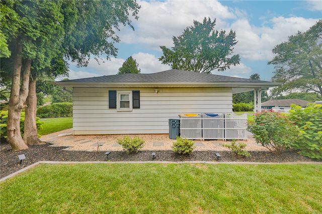 3325 Edinburgh Road, South Whitehall Twp, PA 18104