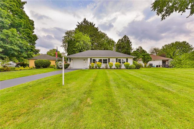 3325 Edinburgh Road, South Whitehall Twp, PA 18104