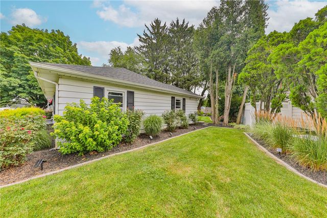 3325 Edinburgh Road, South Whitehall Twp, PA 18104