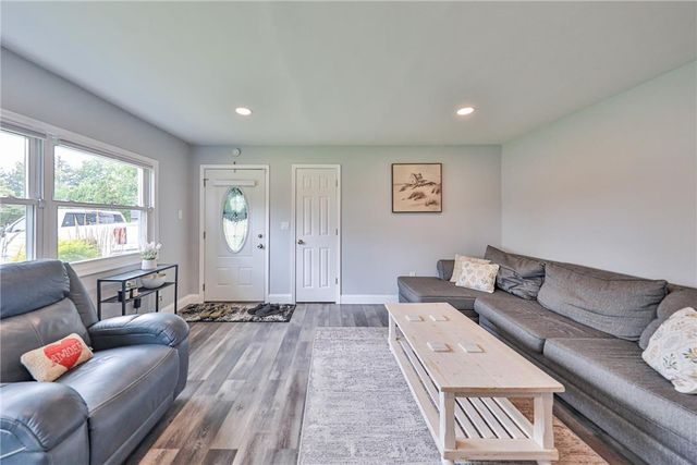 3325 Edinburgh Road, South Whitehall Twp, PA 18104