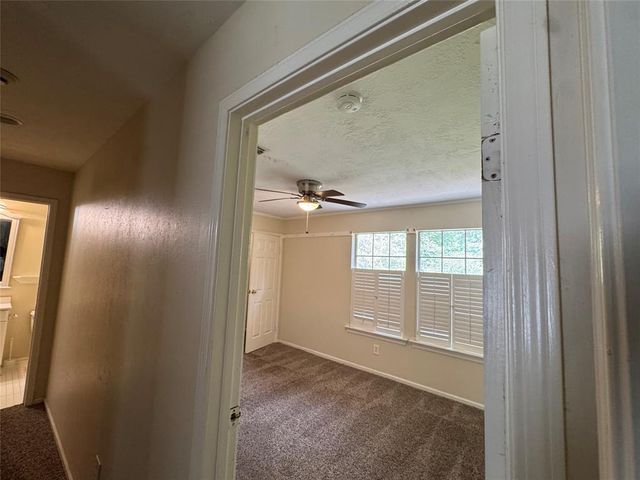 3 Ridgeline Court, The Woodlands, TX 77381