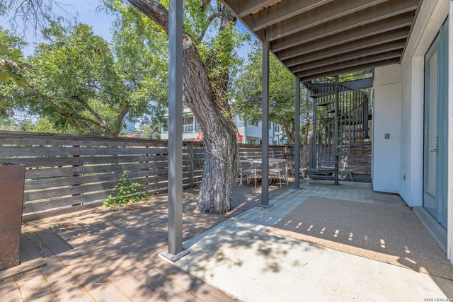 730 E Josephine St, San Antonio, TX 78208