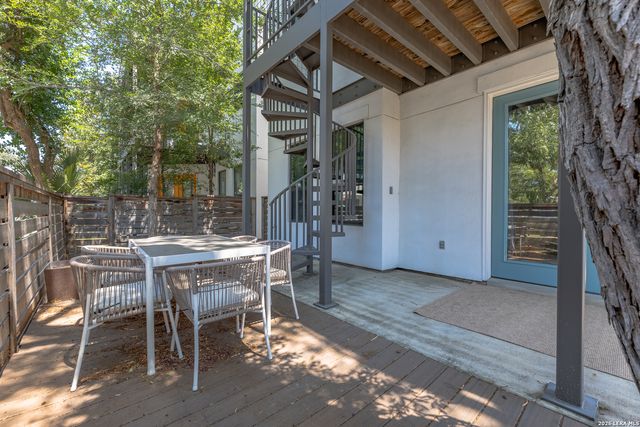 730 E Josephine St, San Antonio, TX 78208