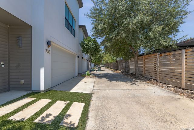 730 E Josephine St, San Antonio, TX 78208