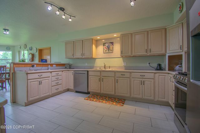 2675 Watergate Way, Kenai, AK 99611