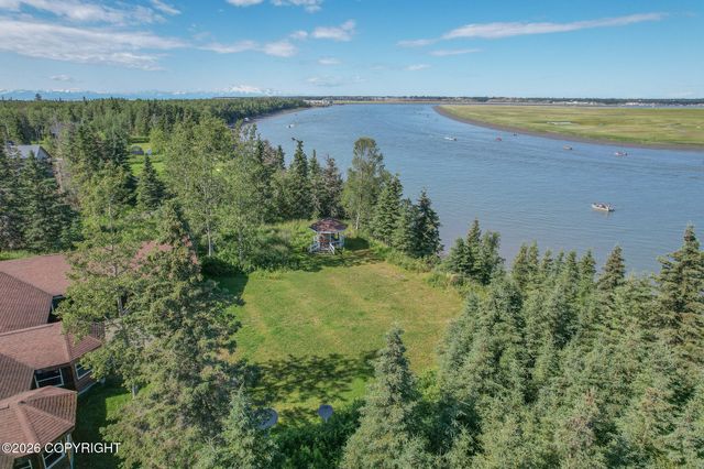 2675 Watergate Way, Kenai, AK 99611