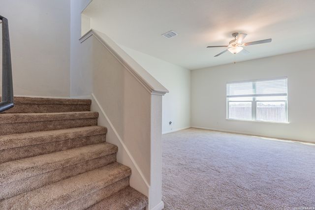 11038 eyelet, Converse, TX 78109