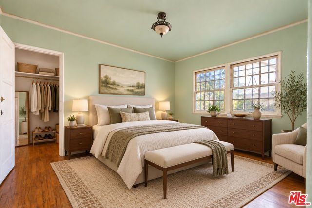 1036 S Genesee Avenue, Los Angeles, CA 90019