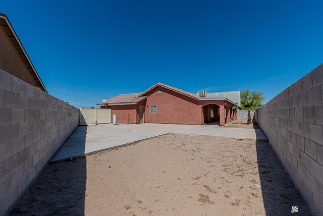 383 N Bernal Dr, San Luis, AZ 85336