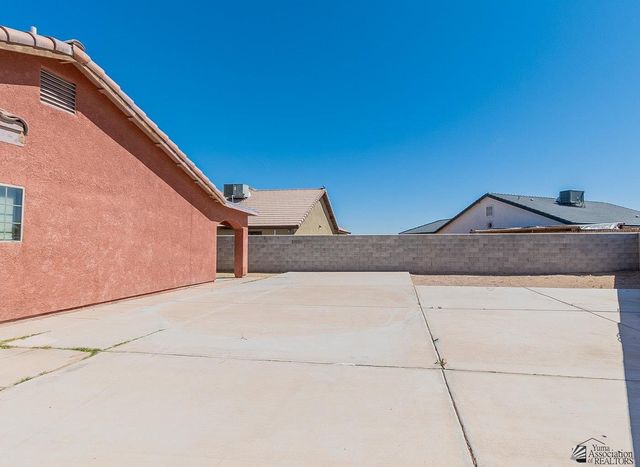 383 N Bernal Dr, San Luis, AZ 85336