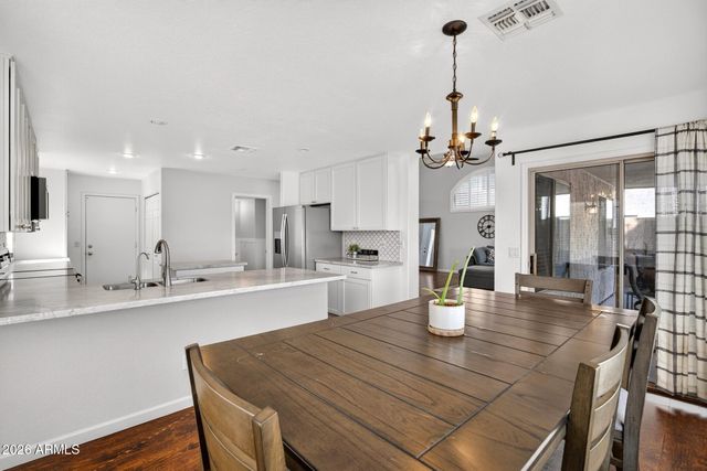 1885 W RAVEN Drive, Chandler, AZ 85286
