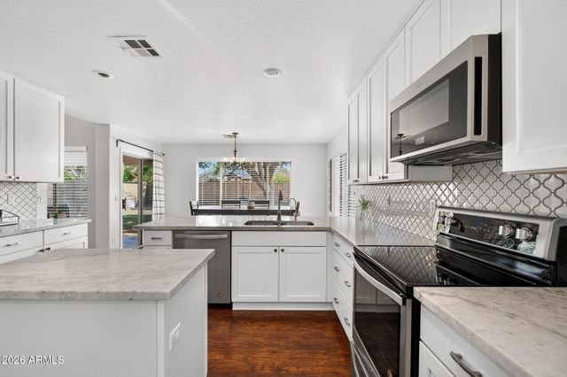 1885 W RAVEN Drive, Chandler, AZ 85286