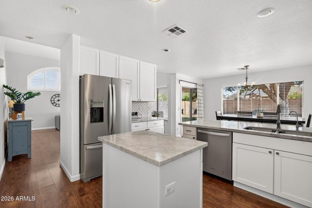 1885 W RAVEN Drive, Chandler, AZ 85286