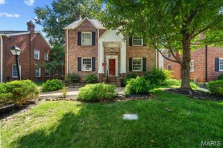 8016 Gannon Avenue, University City, MO 63130