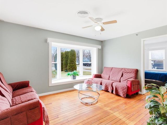 1218 Center Avenue, Port Huron, MI 48060