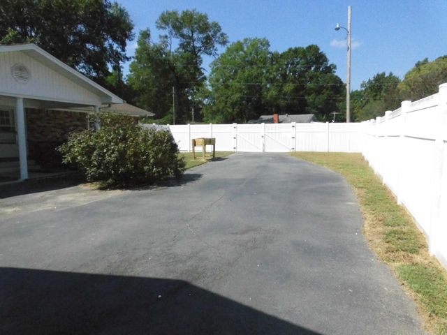 1300 W Woodson Lateral Road, Hensley, AR 72065