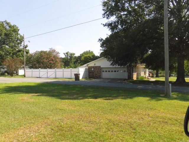 1300 W Woodson Lateral Road, Hensley, AR 72065