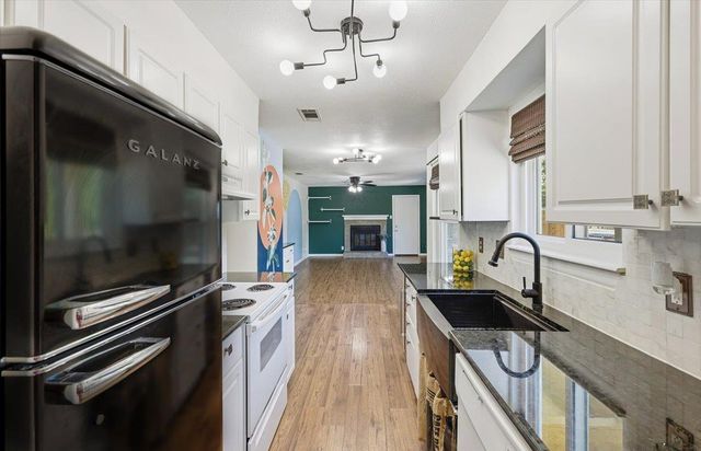 4902 Duval RD R2, Austin, TX 78727