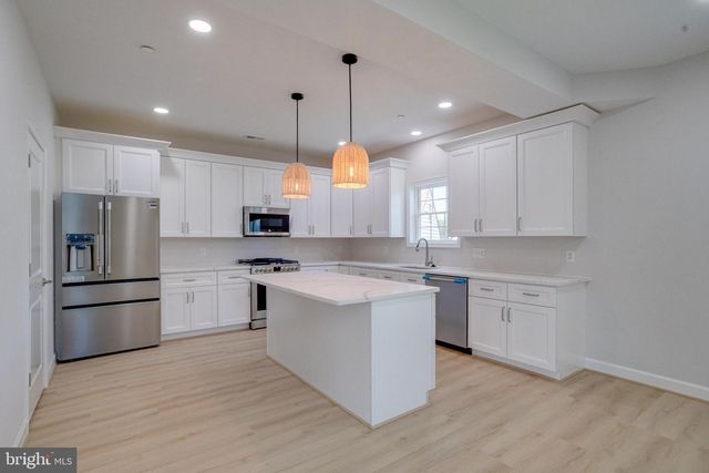 7547 BATTLE GROVE CIR, Dundalk, MD 21222