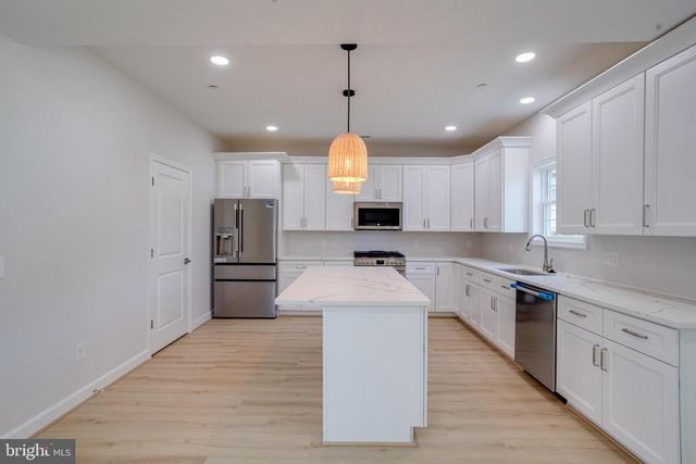 7547 BATTLE GROVE CIR, Dundalk, MD 21222