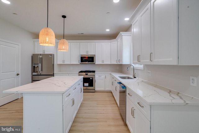7547 BATTLE GROVE CIR, Dundalk, MD 21222