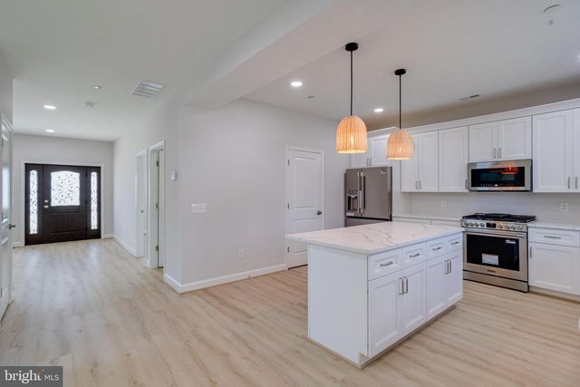 7547 BATTLE GROVE CIR, Dundalk, MD 21222