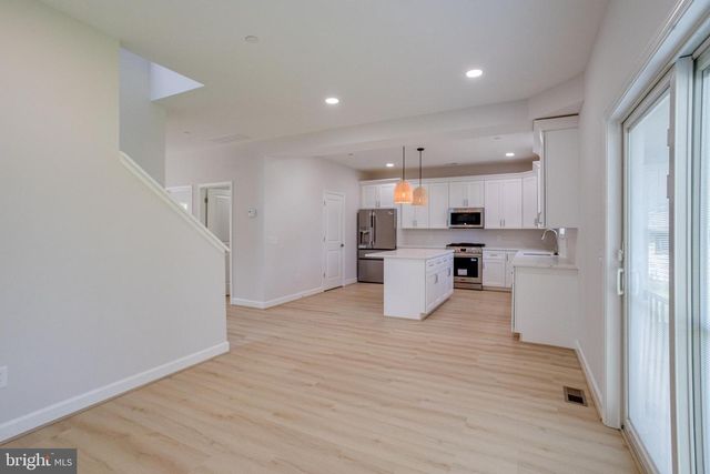 7547 BATTLE GROVE CIR, Dundalk, MD 21222