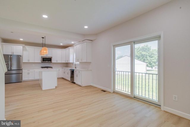 7547 BATTLE GROVE CIR, Dundalk, MD 21222