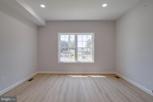 7547 BATTLE GROVE CIR, Dundalk, MD 21222
