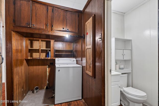 2306 Edgin Ct, Louisville, KY 40216