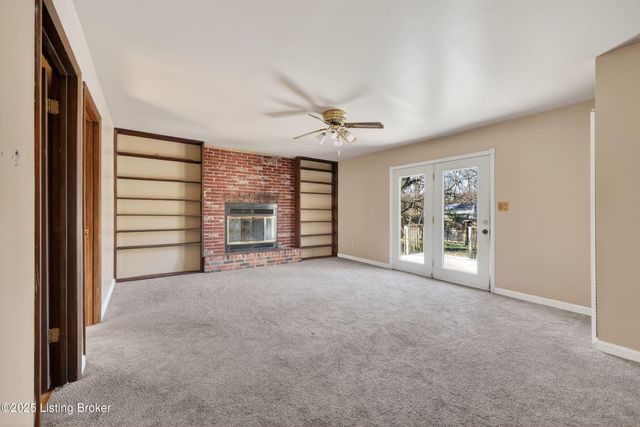 2306 Edgin Ct, Louisville, KY 40216