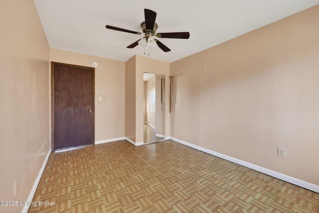 2306 Edgin Ct, Louisville, KY 40216