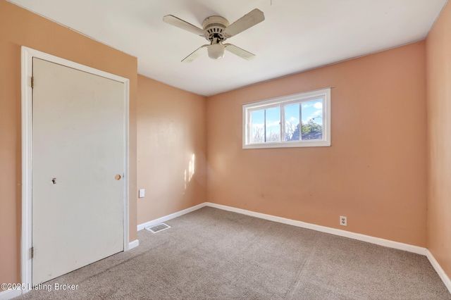 2306 Edgin Ct, Louisville, KY 40216