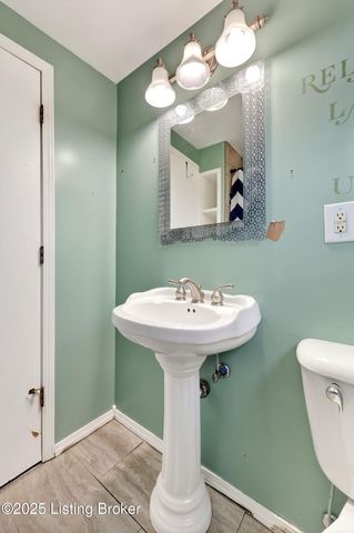 2306 Edgin Ct, Louisville, KY 40216